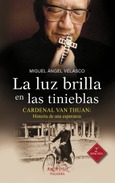 Portada de: La luz brilla en las tinieblas